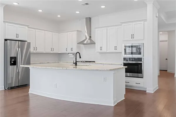 $569,900 | 6931 Scenic Overlook Trace, Flowery Branch, GA 30542