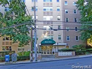 $2,200 | 30 Lake Street, Unit 4K, White Plains, NY 10603