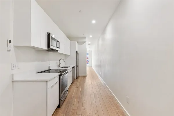 $2,050 | 71 Richmond Street, Unit 4A, Providence, RI 02903