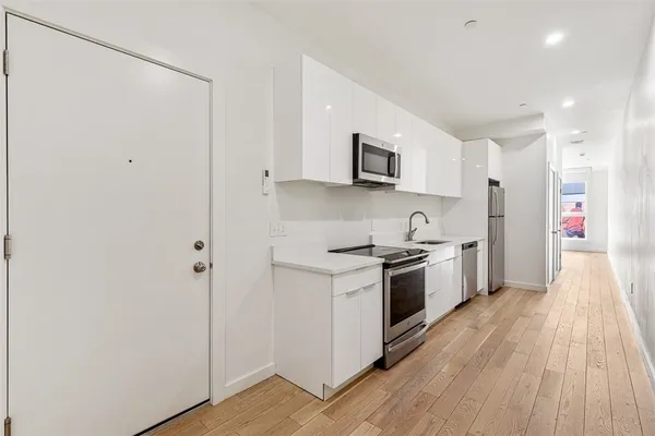 $2,050 | 71 Richmond Street, Unit 4A, Providence, RI 02903