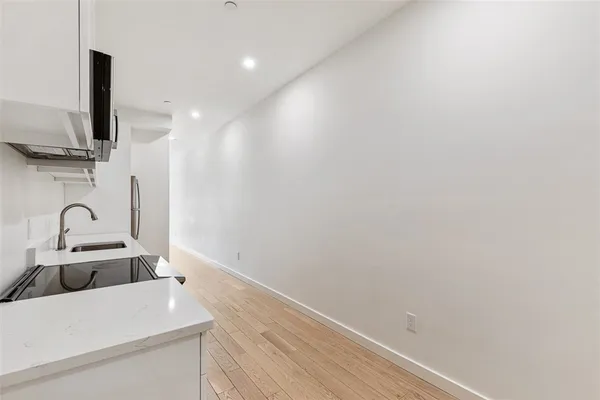 $2,050 | 71 Richmond Street, Unit 4A, Providence, RI 02903