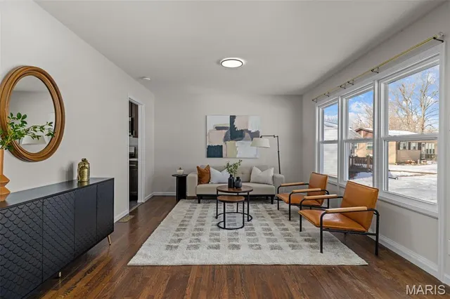 $1,950 | 1655 Fenmore Drive, Florissant, MO 63031