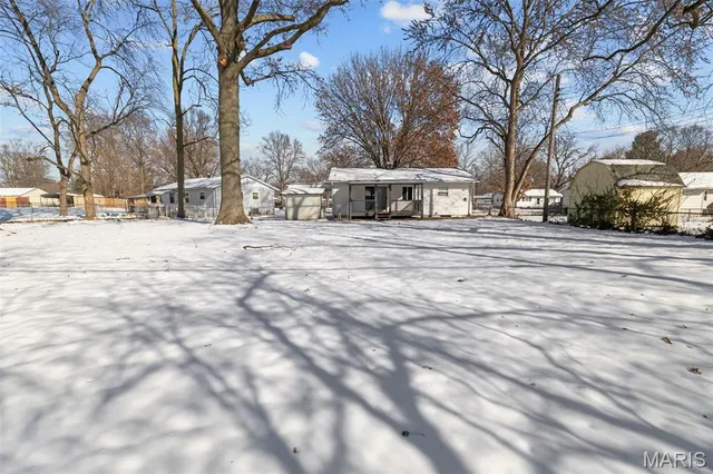 $1,950 | 1655 Fenmore Drive, Florissant, MO 63031