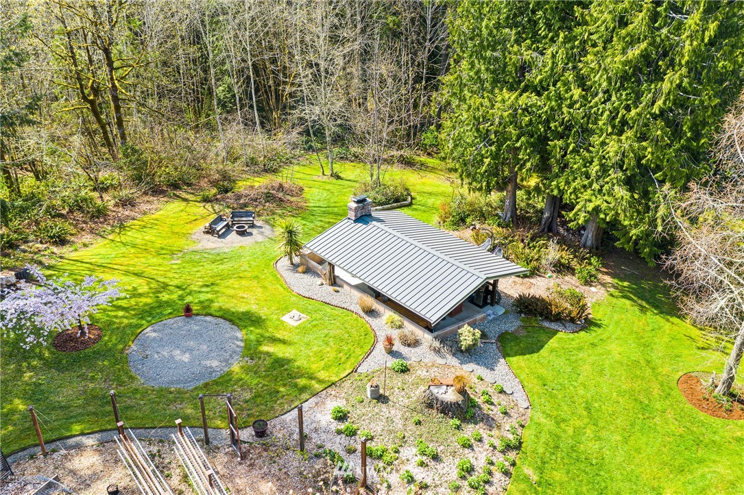 6135 Woodard Bay Road Northeast Olympia, WA 98506 - Photo 34 of 40 Gallery Image 34