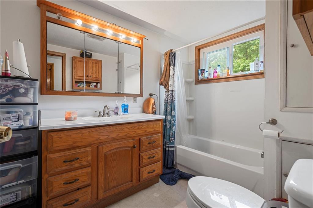 1090-94 North Darby Road Hermitage, PA 16148 - Photo 15 of 30