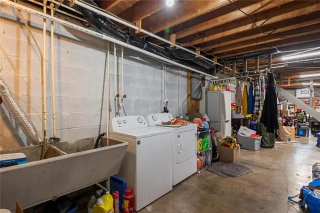 $265,000 | 1090-94 North Darby Road, Hermitage, PA 16148