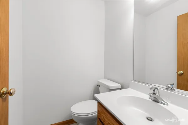 $374,900 | 1654 Hilda Drive, Lake Holiday, IL 60548