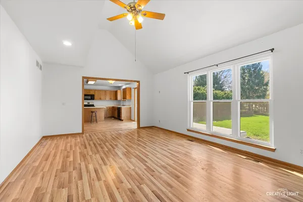 $374,900 | 1654 Hilda Drive, Lake Holiday, IL 60548