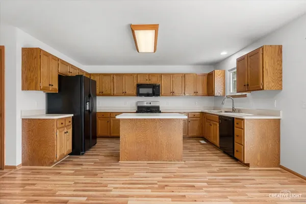 $374,900 | 1654 Hilda Drive, Lake Holiday, IL 60548