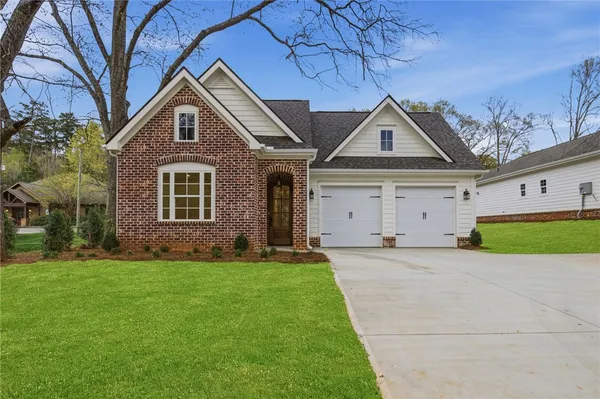 $529,900 | 101 East C (lot A) Avenue, Easley, SC 29640