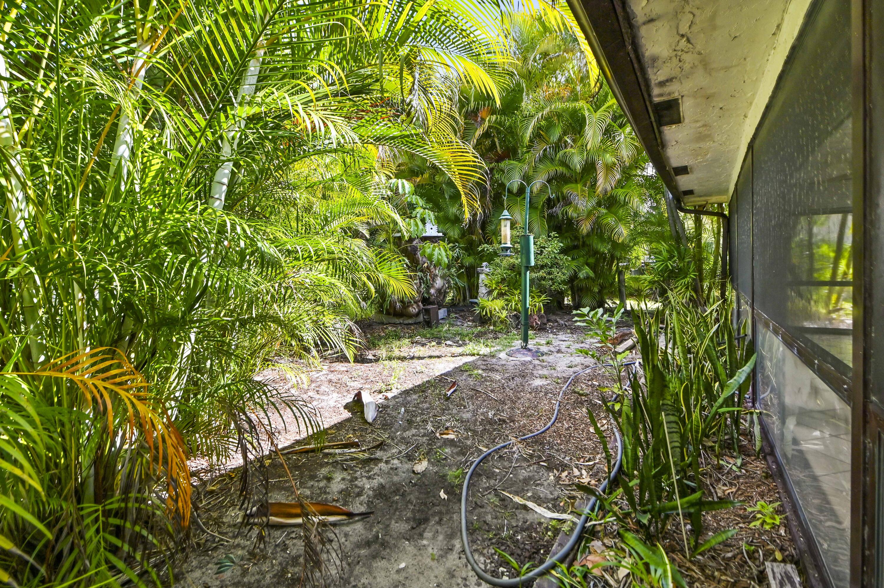 329 Knob Hill Boulevard Boca Raton, FL 33431 - Photo 34 of 35 Backyard