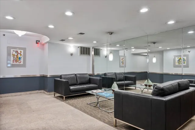 $395,000 | 1738 Chicago Avenue, Unit 301, Evanston, IL 60201