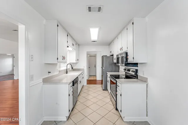 $2,500 | 6824 Forsythe Drive, Panama City, FL 32404