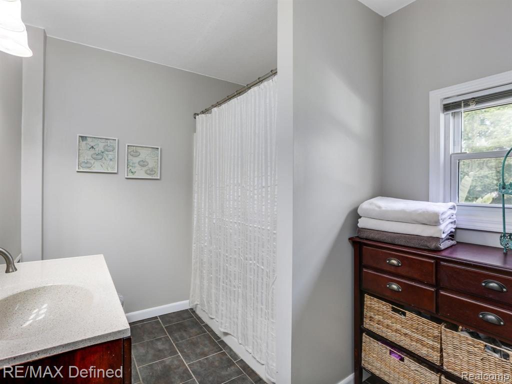 3351 Grant Road Rochester Hills, MI 48309 - Photo 15 of 22