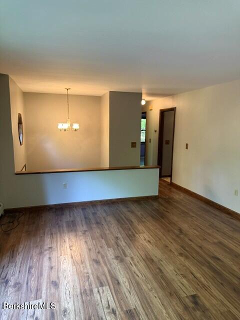 960 West Shaft Road North Adams, MA 01247 - Photo 3 of 22 Living