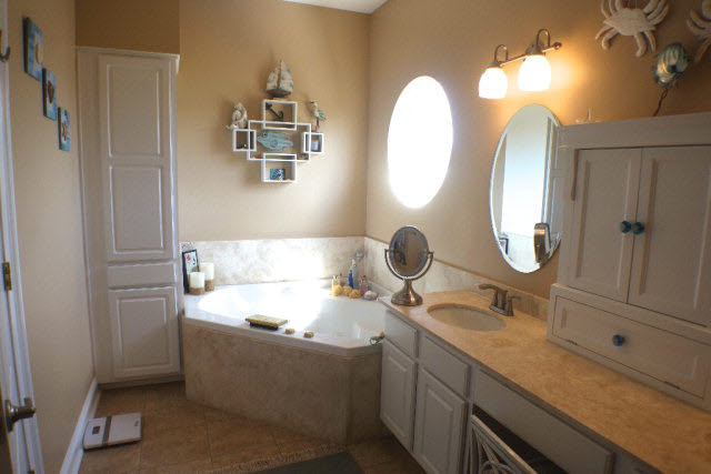 26050 Marina Road, Unit 8 Orange Beach, AL 36561 - Photo 20 of 38 Master bath
