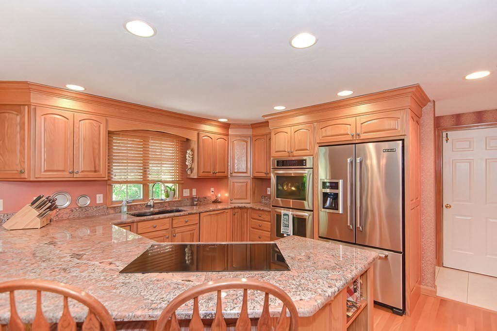 209 Brookfield Road Sturbridge, MA 01518 - Photo 3 of 41 Gallery Image 3