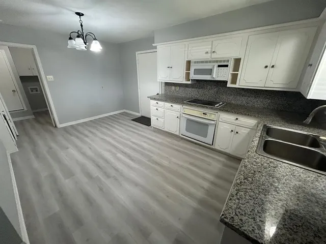 $1,900 | 1735 14th Street, Plano, TX 75074