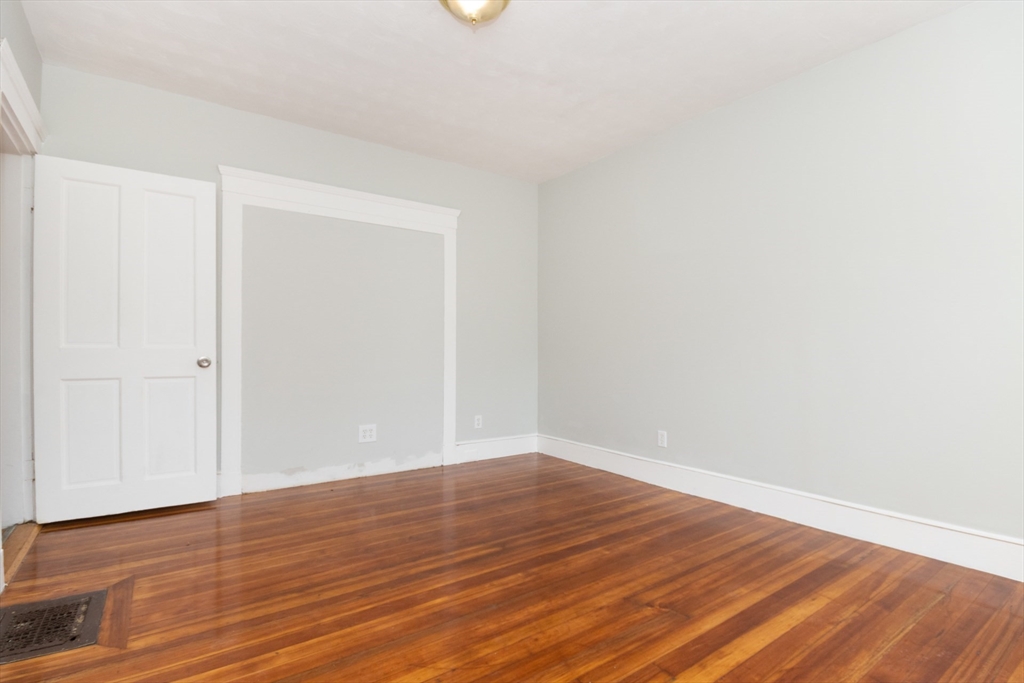 35 Torrey Street, Unit 3 Boston, MA 02124 - Photo 11 of 27
