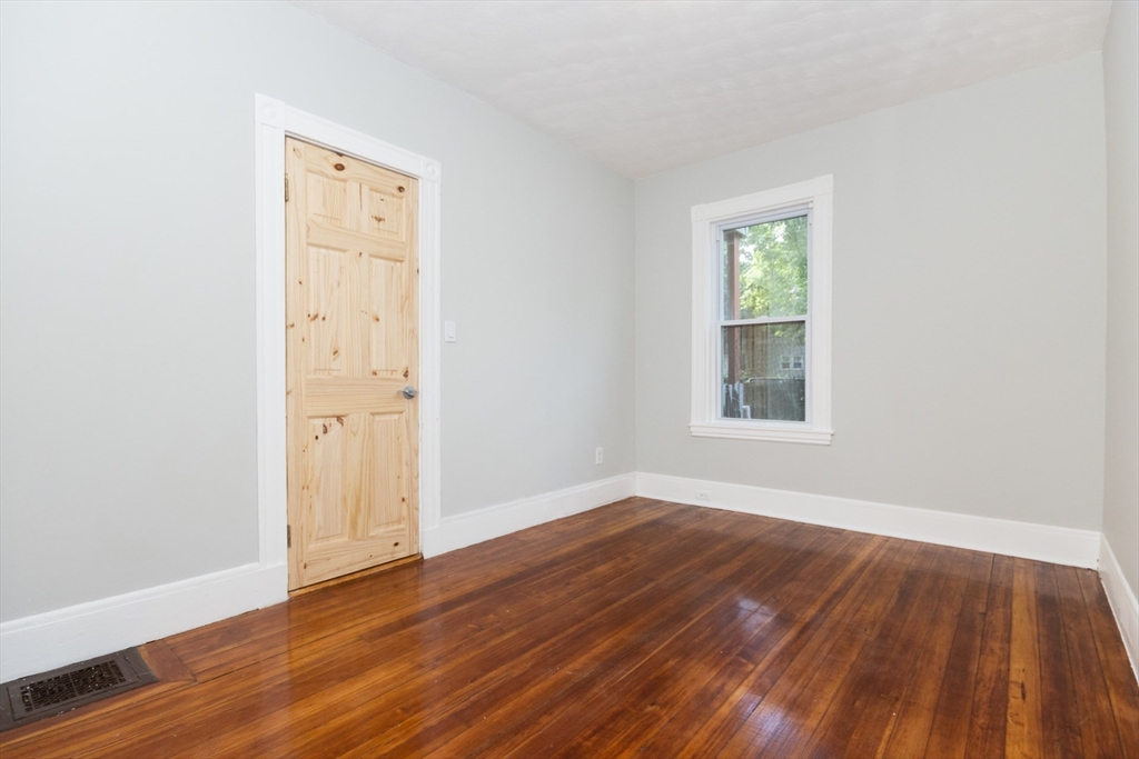 35 Torrey Street, Unit 3 Boston, MA 02124 - Photo 12 of 27