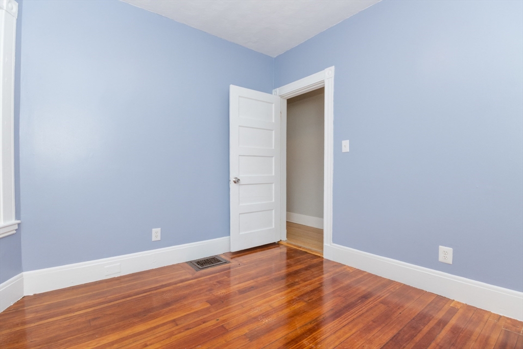35 Torrey Street, Unit 3 Boston, MA 02124 - Photo 15 of 27