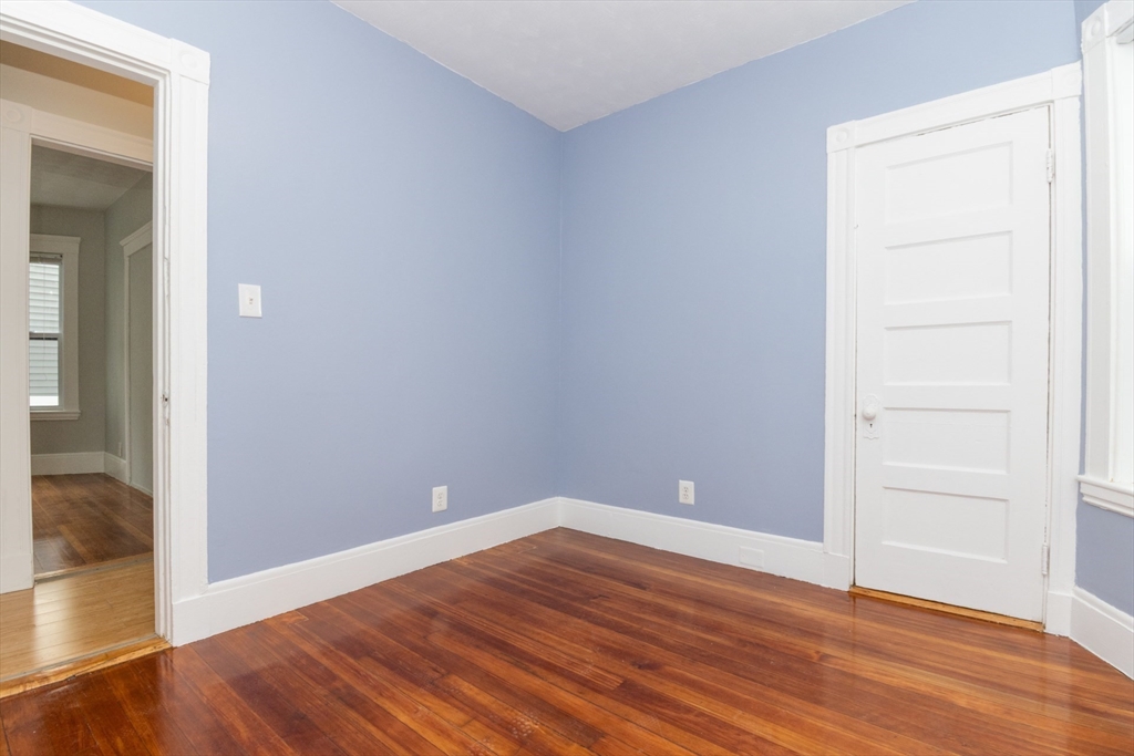 35 Torrey Street, Unit 3 Boston, MA 02124 - Photo 16 of 27