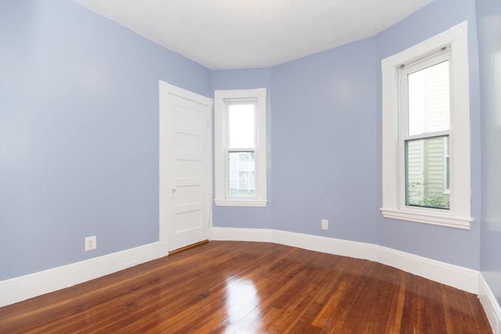 35 Torrey Street, Unit 3 Boston, MA 02124 - Photo 18 of 27
