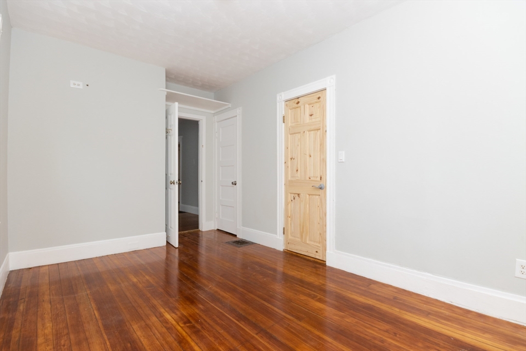 35 Torrey Street, Unit 3 Boston, MA 02124 - Photo 19 of 27
