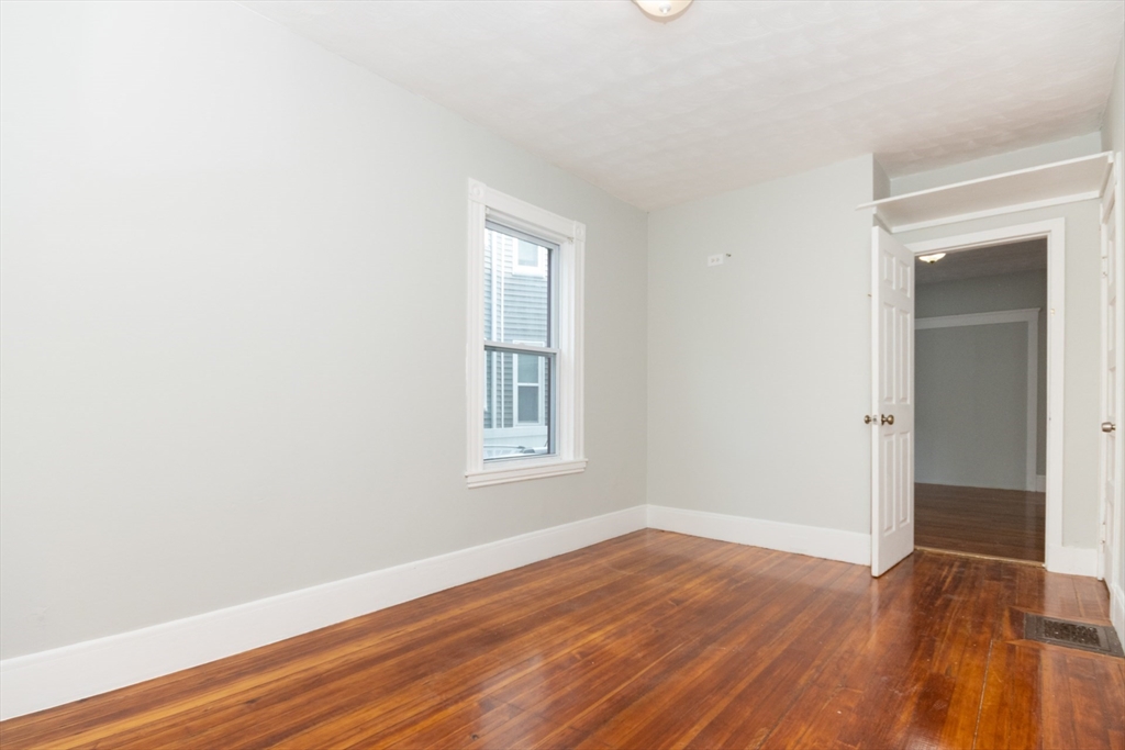 35 Torrey Street, Unit 3 Boston, MA 02124 - Photo 20 of 27