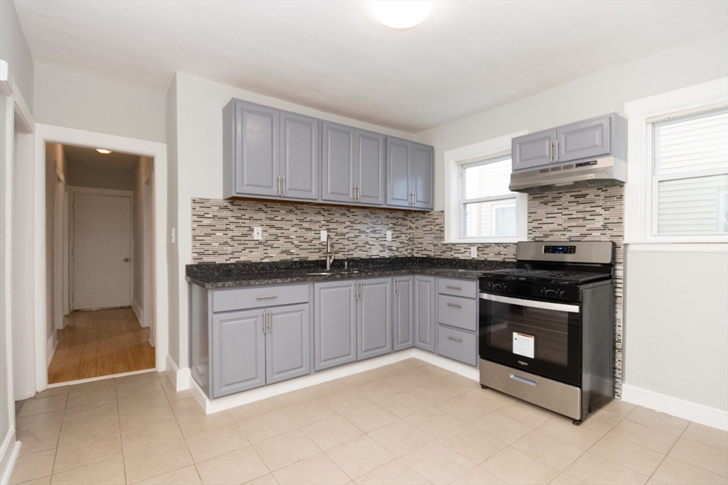 35 Torrey Street, Unit 3 Boston, MA 02124 - Photo 2 of 27
