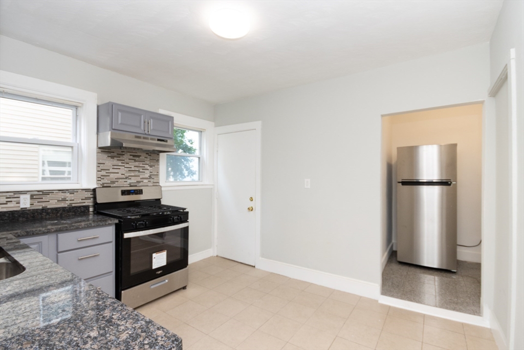 35 Torrey Street, Unit 3 Boston, MA 02124 - Photo 3 of 27