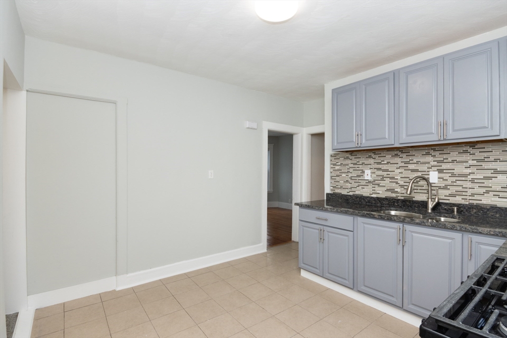 35 Torrey Street, Unit 3 Boston, MA 02124 - Photo 4 of 27