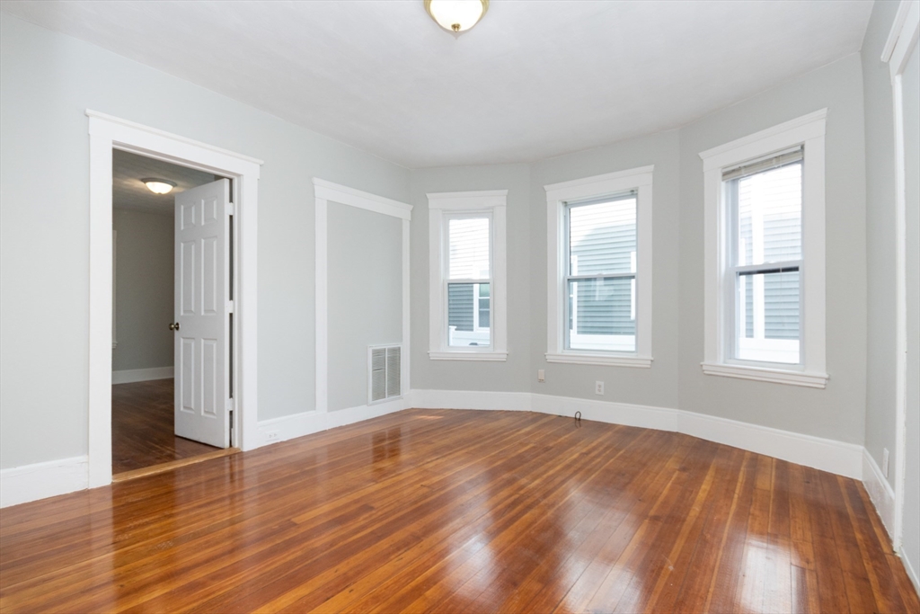 35 Torrey Street, Unit 3 Boston, MA 02124 - Photo 9 of 27