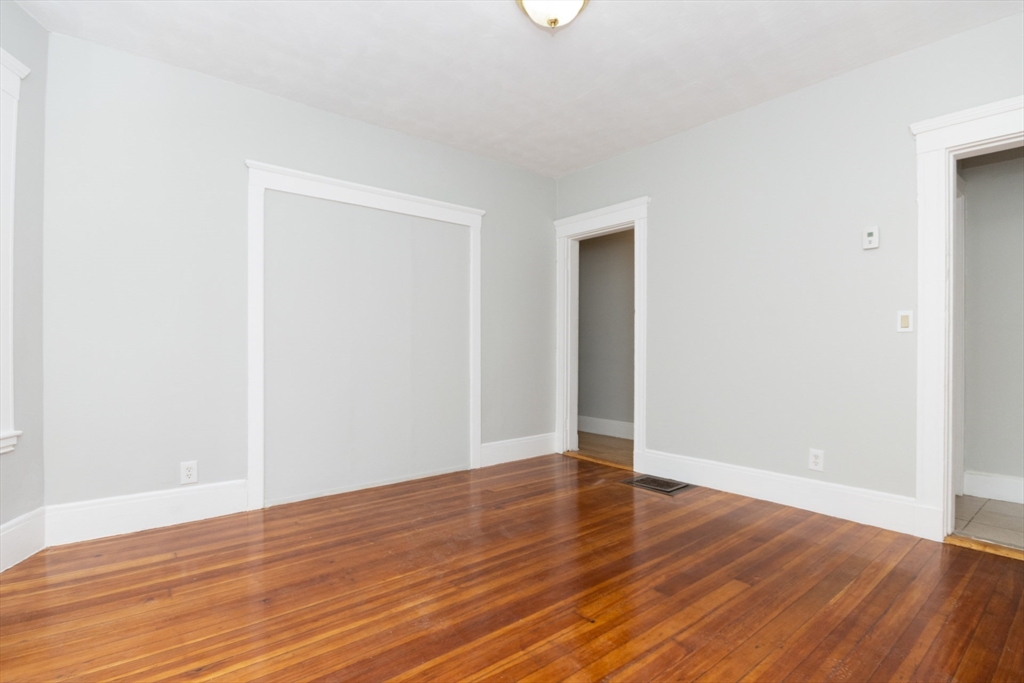 35 Torrey Street, Unit 3 Boston, MA 02124 - Photo 10 of 27