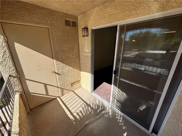 $1,135 | 7885 West Flamingo Road, Unit 2089, Las Vegas, NV 89147