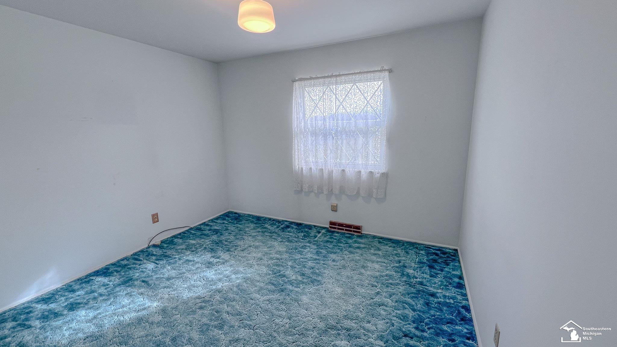 9336 Torrey Road Grand Blanc, MI 48439 - Photo 16 of 26 50136943-c1086163-1c33-4ae8-a2e6-5ed567c7b079.JPG