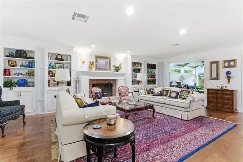 $499,999 | 4808 West Quail Hollow Drive, Lake Charles, LA 70605