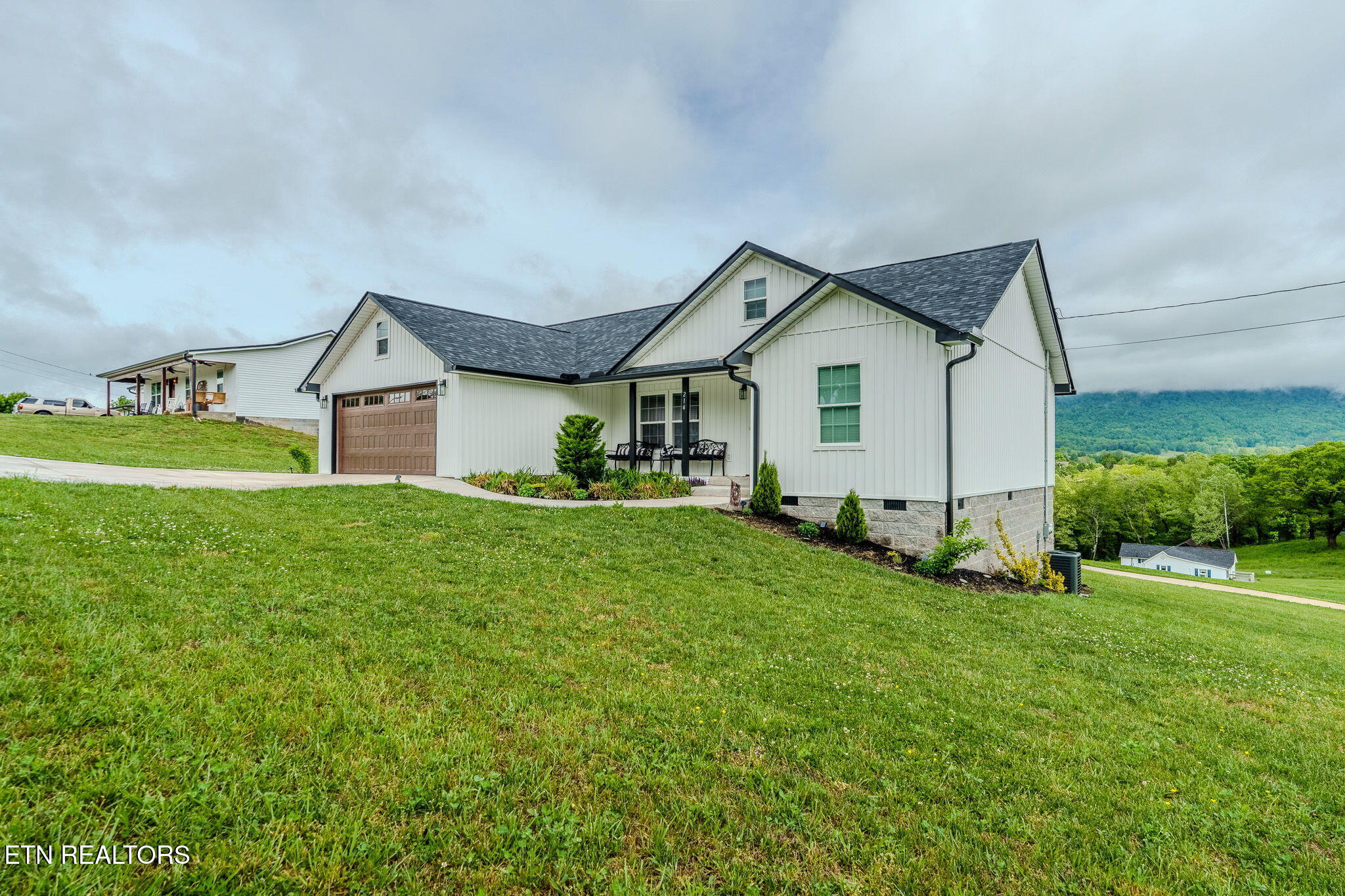 214 Morton Road La Follette, TN 37766 - Photo 29 of 37 3-web-or-mls-_DSC1009-HDR