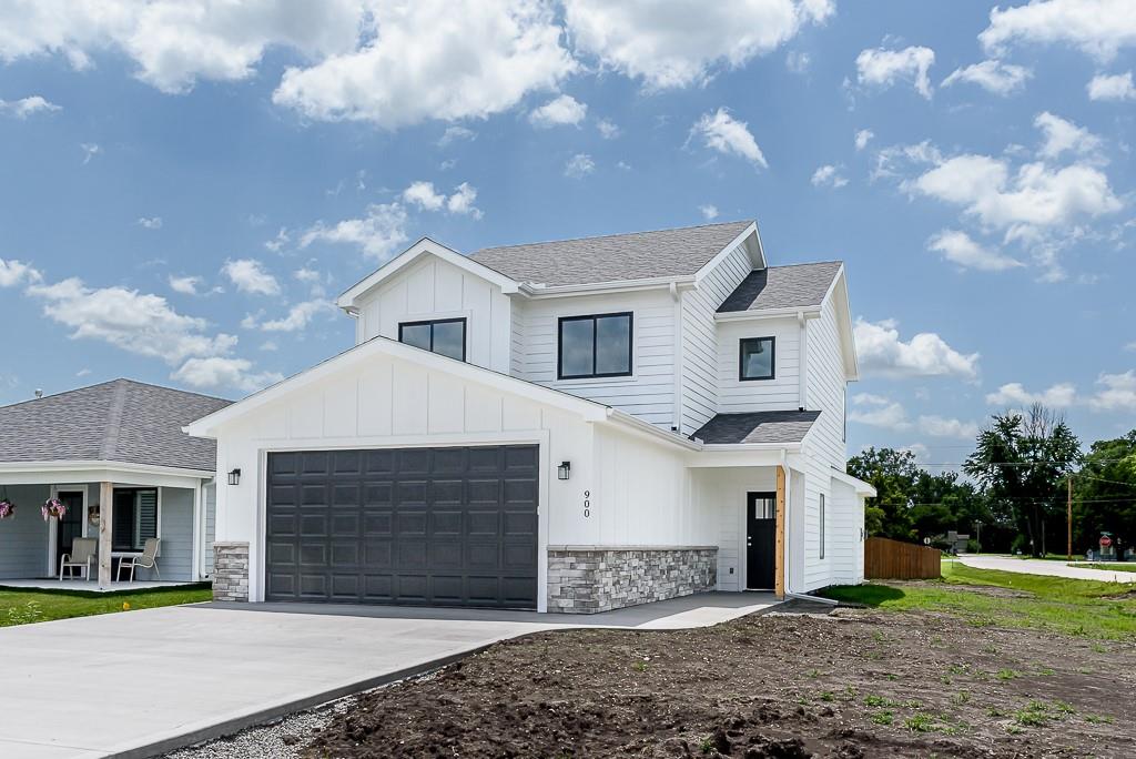 900 2nd Street Perry, KS 66073 - Photo 1 of 24