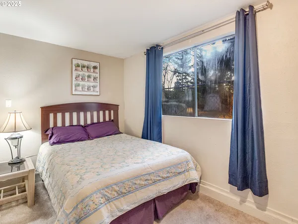 $585,000 | 299 Southwest 3rd Avenue, Canby, OR 97013