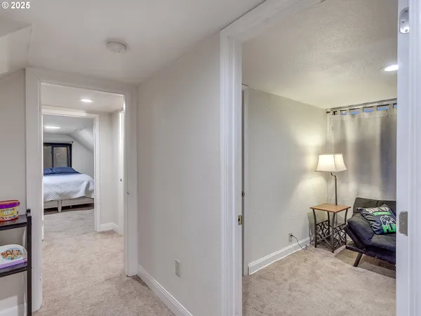 $585,000 | 299 Southwest 3rd Avenue, Canby, OR 97013