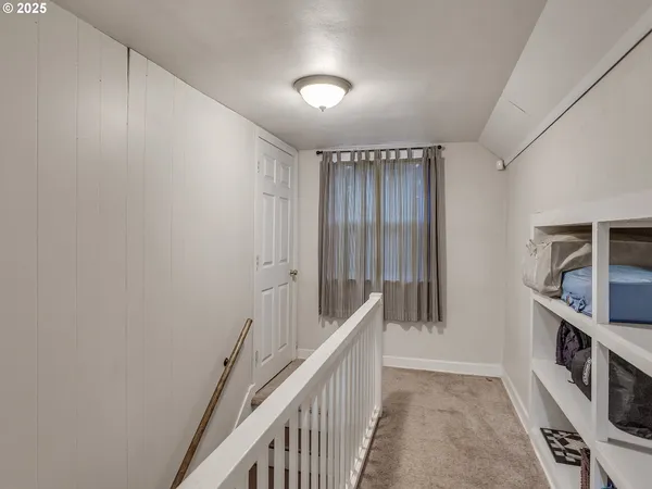 $585,000 | 299 Southwest 3rd Avenue, Canby, OR 97013