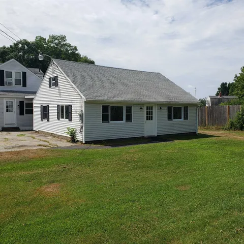 $1,895 | 49 Pine Hill Road, Berwick, ME 03901