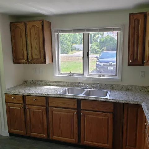 $1,895 | 49 Pine Hill Road, Berwick, ME 03901