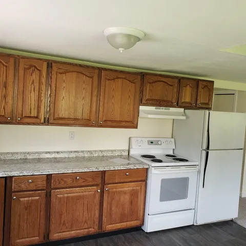 $1,895 | 49 Pine Hill Road, Berwick, ME 03901