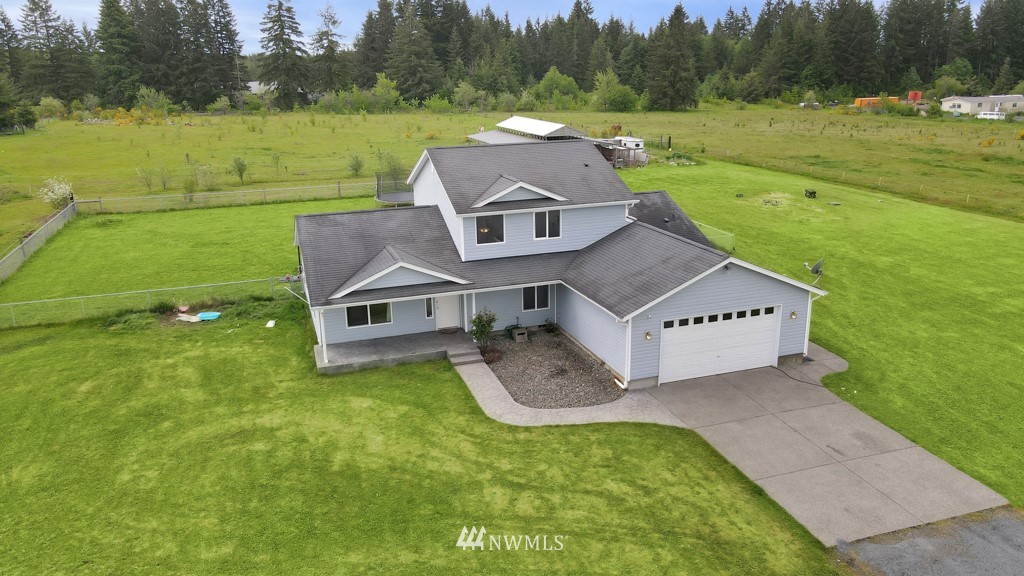 312 Avery Road East Chehalis, WA 98532 - Photo 1 of 30 an aerial view of a house