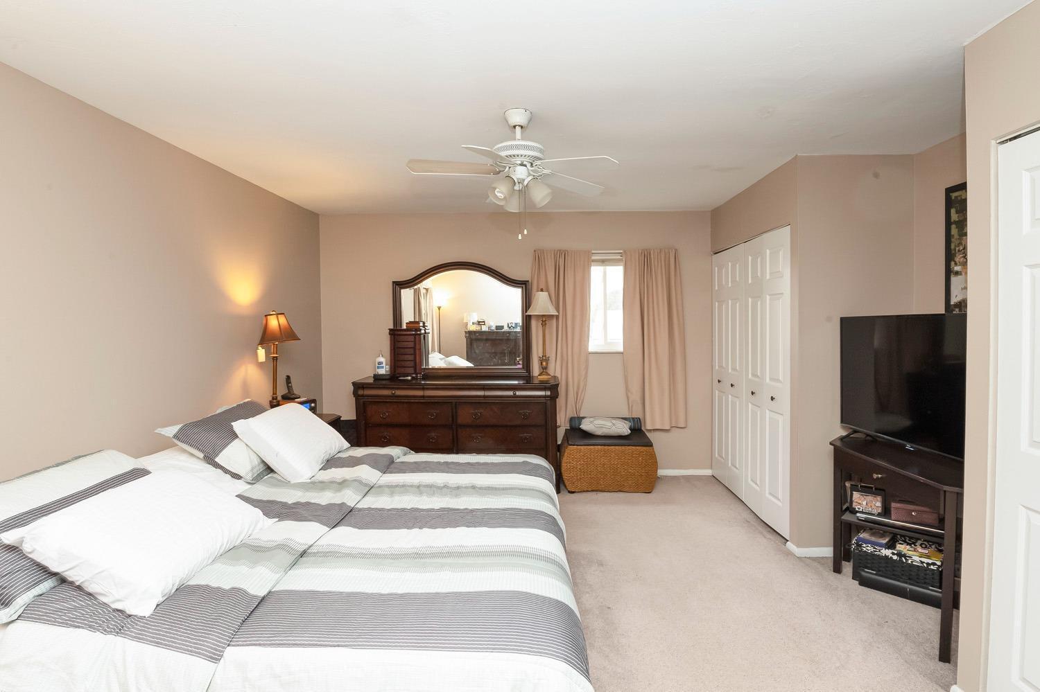 4317 Glenhaven Road Cincinnati, OH 45238 - Photo 12 of 22 Gallery Image 12