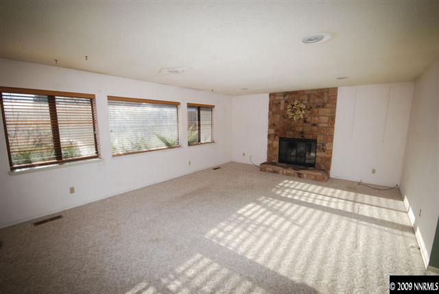 15615 Fawn Lane Reno, NV 89511 - Photo 5 of 9 Photo 5