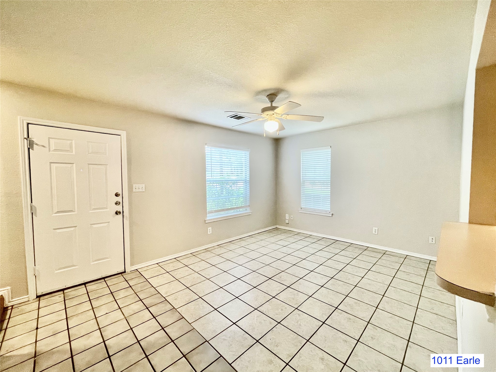 1007-1015 Earle Street San Marcos, TX 78666 - Photo 15 of 25 a view of an empty room and window