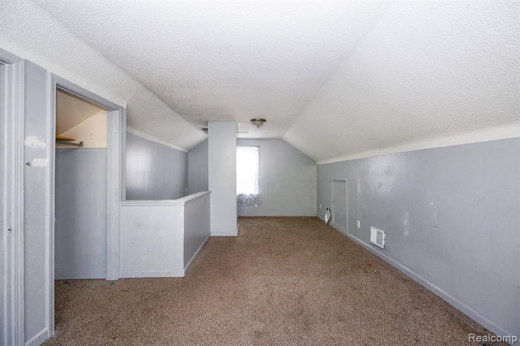 7498 Rutland Street Detroit, MI 48228 - Photo 20 of 26